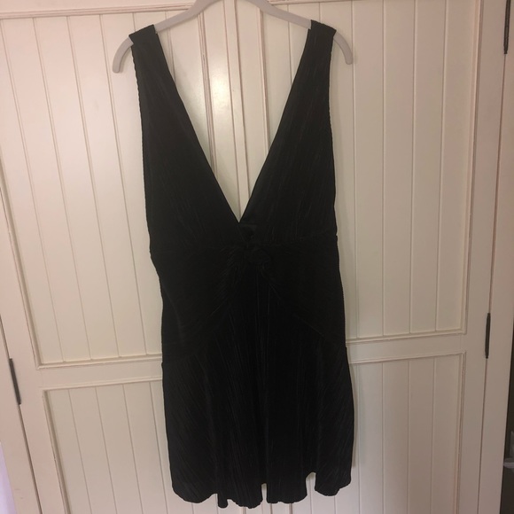 black cocktail dress size 12